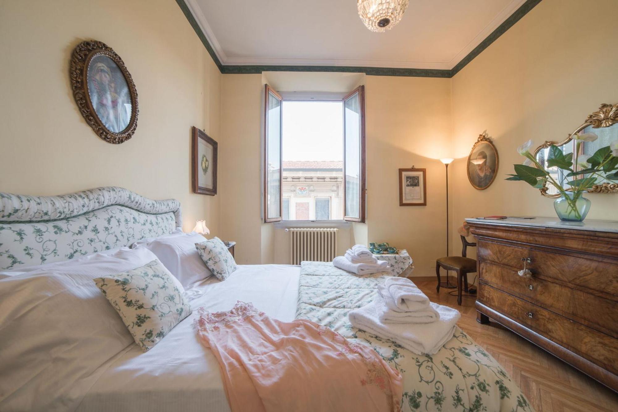 Italian Experience-Duomo Suite Florenz Exterior foto